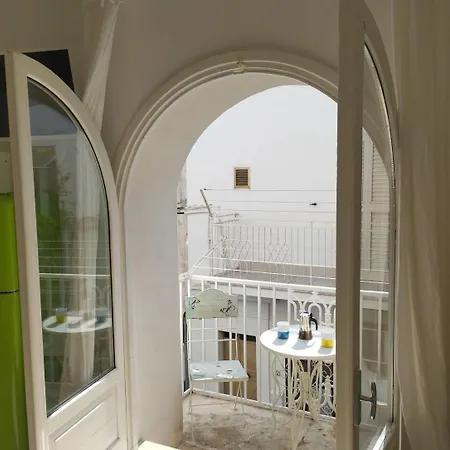 Nido - Helles Nichtraucher Design-studio In Ostuni